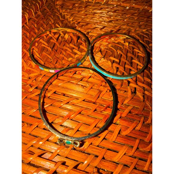 Kate Spade New York Enamel Bangle Bracelet Set of 3 Bow, Turquoise & Multicolor - Picture 5 of 5